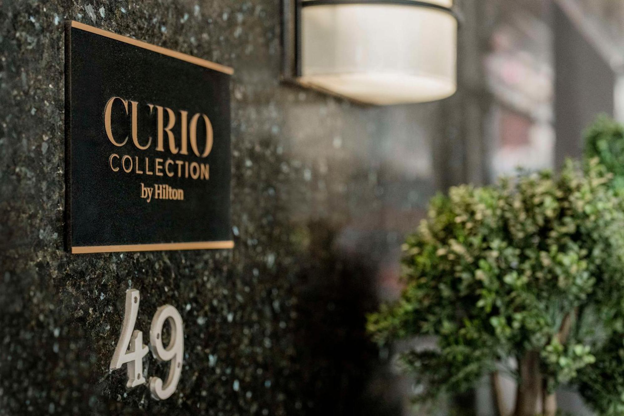 Hotel Martinique New York On Broadway, Curio Collection By Hilton Exterior foto